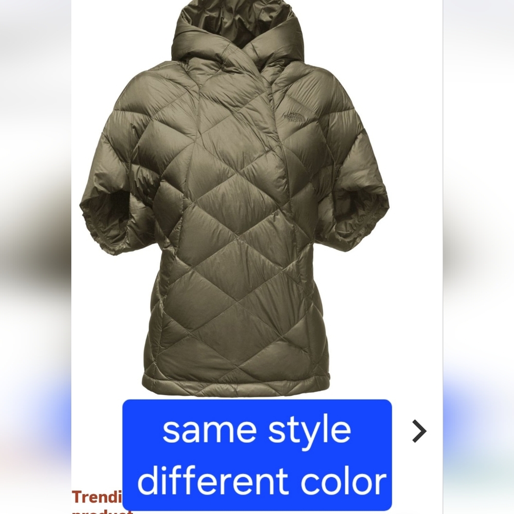 North Face Womens Far Northern Capelet